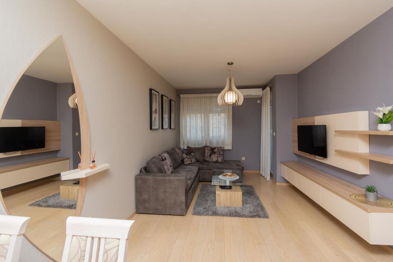 City Compass Apartment With Garage Space Podgoriçe Dış mekan fotoğraf